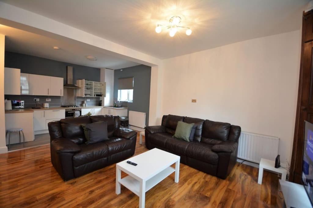 Lovely 4Bedroom Apartment Londres Extérieur photo